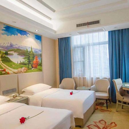 Vienna Hotel Nanyang People Road 외부 사진