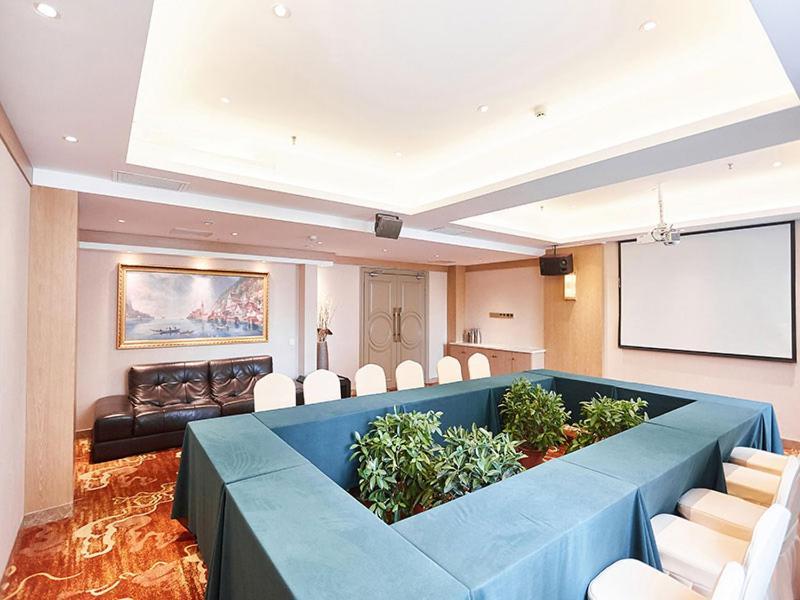 Vienna Hotel Nanyang People Road 외부 사진