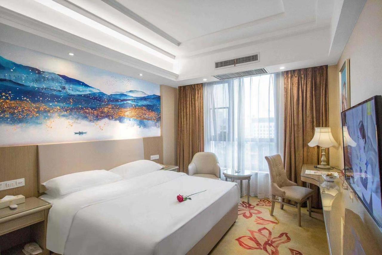 Vienna Hotel Nanyang People Road 외부 사진